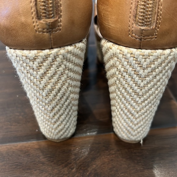 Vince Camuto TORTA Leather Wedge Sandals Size 6.5 - Picture 6 of 9